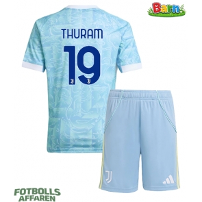 Juventus Khephren Thuram #19 Bortaställ Barn 2025-26 Kortärmad (+ Korta byxor)